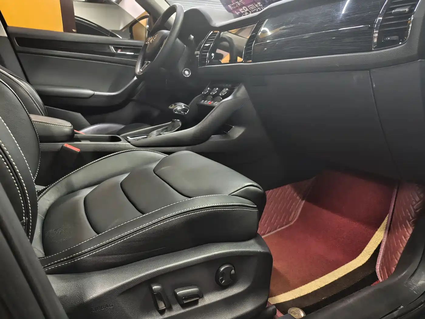 Škoda Kodiaq 2018 Facelift TSI330 5-seat 2WD Premium Luxury Edition фото 11