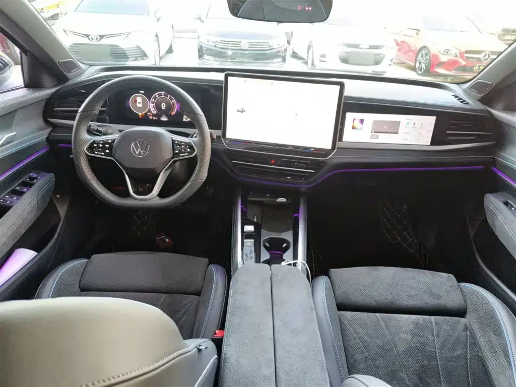 Volkswagen Passat 2025 Model Pro 380TSI Starlight Dragon Premium Edition фото 10