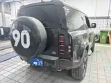 Photo 6 - Land Rover Defender