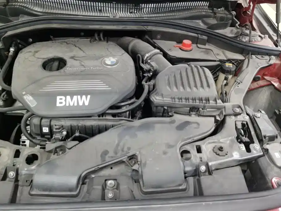 BMW 1 Series 2018 118i Sport Edition фото 10