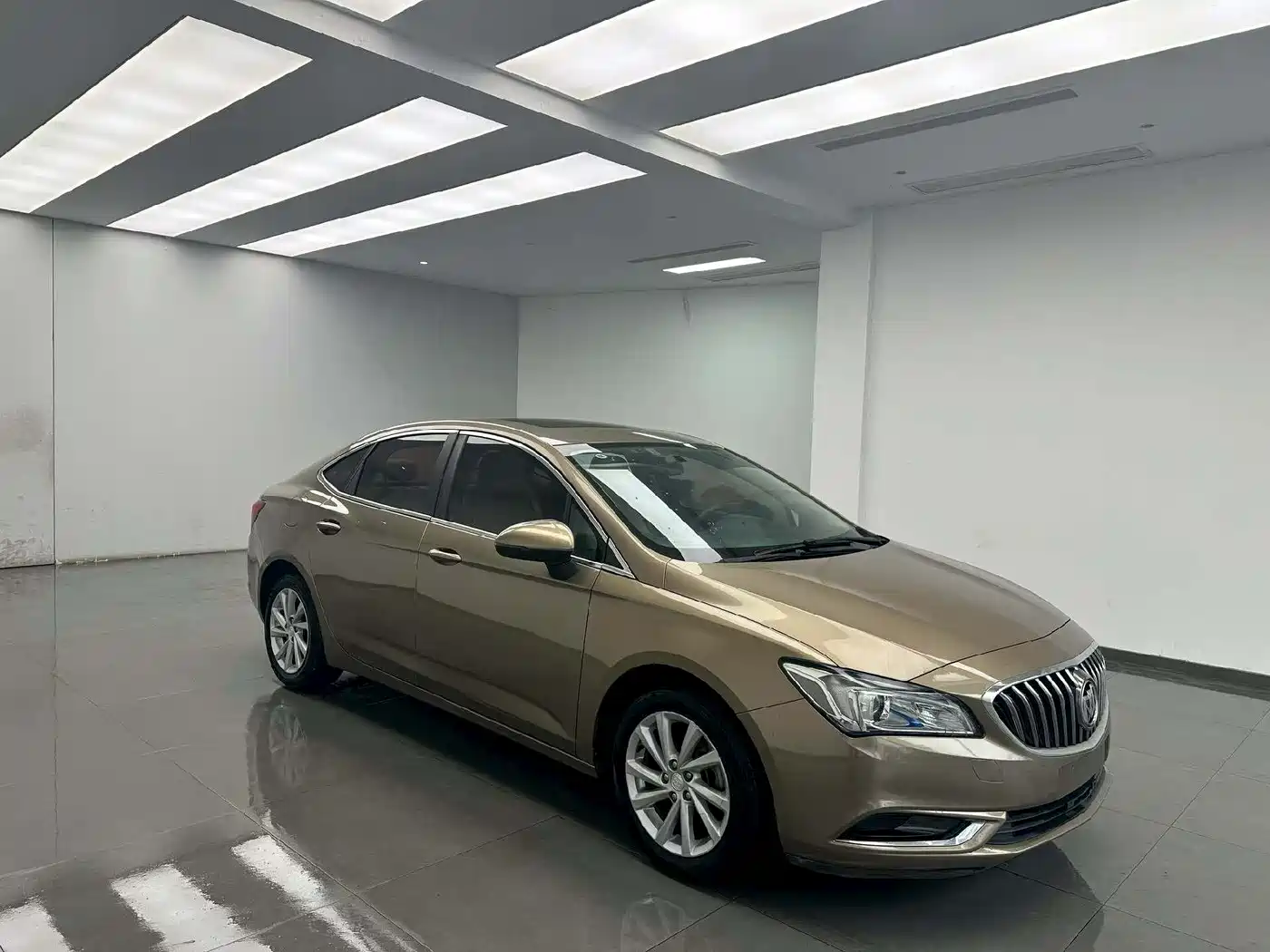 Buick Verano 2015 Sedan 15S Automatic Progressive фото 3