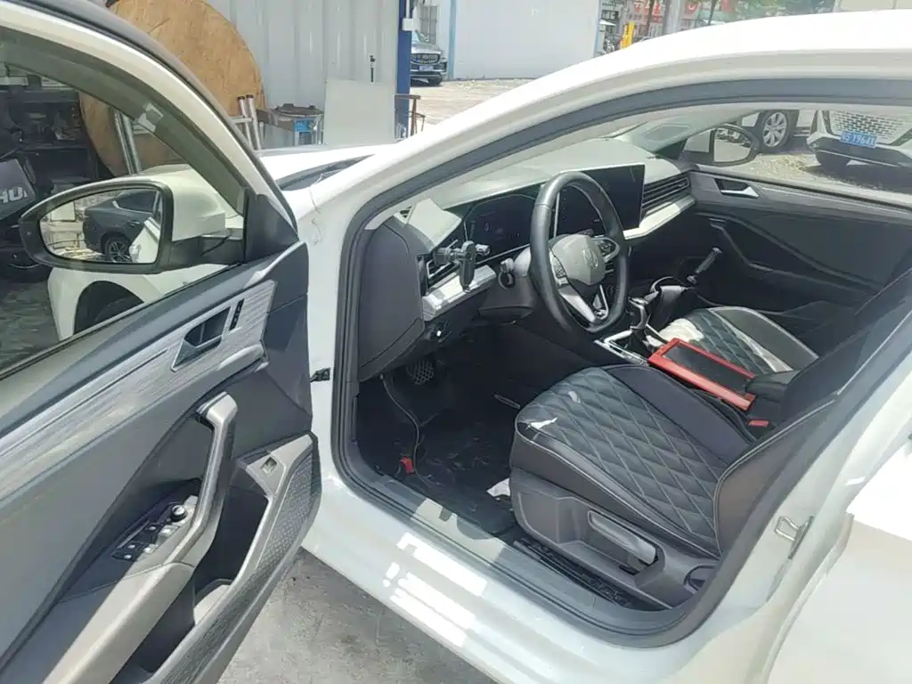 Volkswagen Sagitar, миниатюра 16