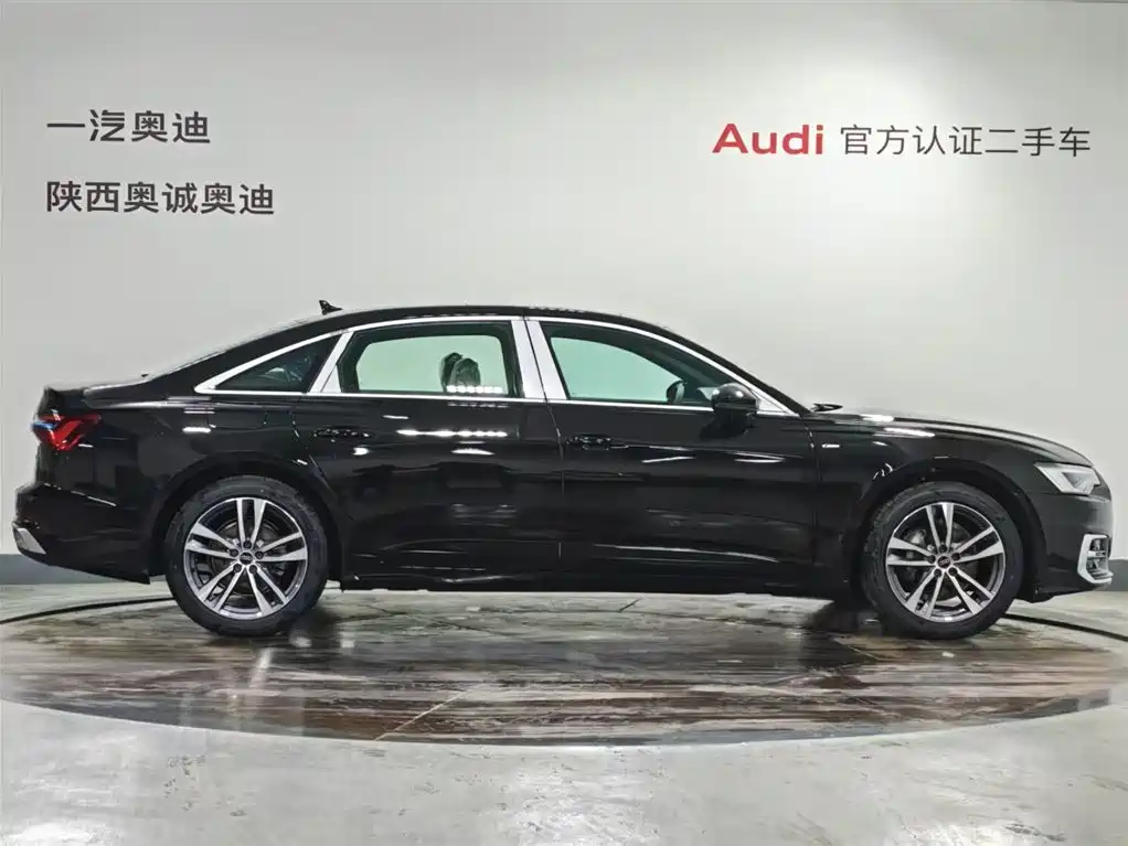 Audi A6L 2026 Model Year 40 TFSI Luxury Dynamic фото 3