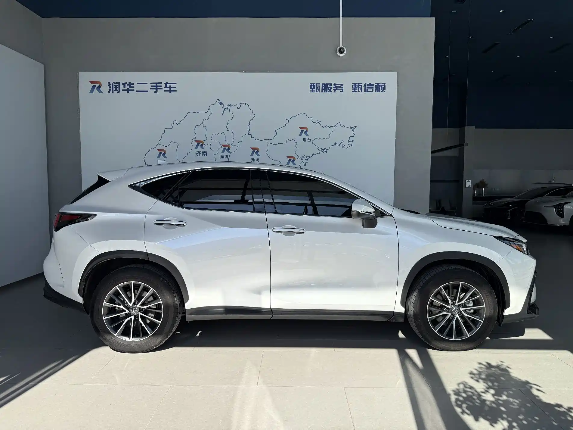 Фото 3 - Lexus NX