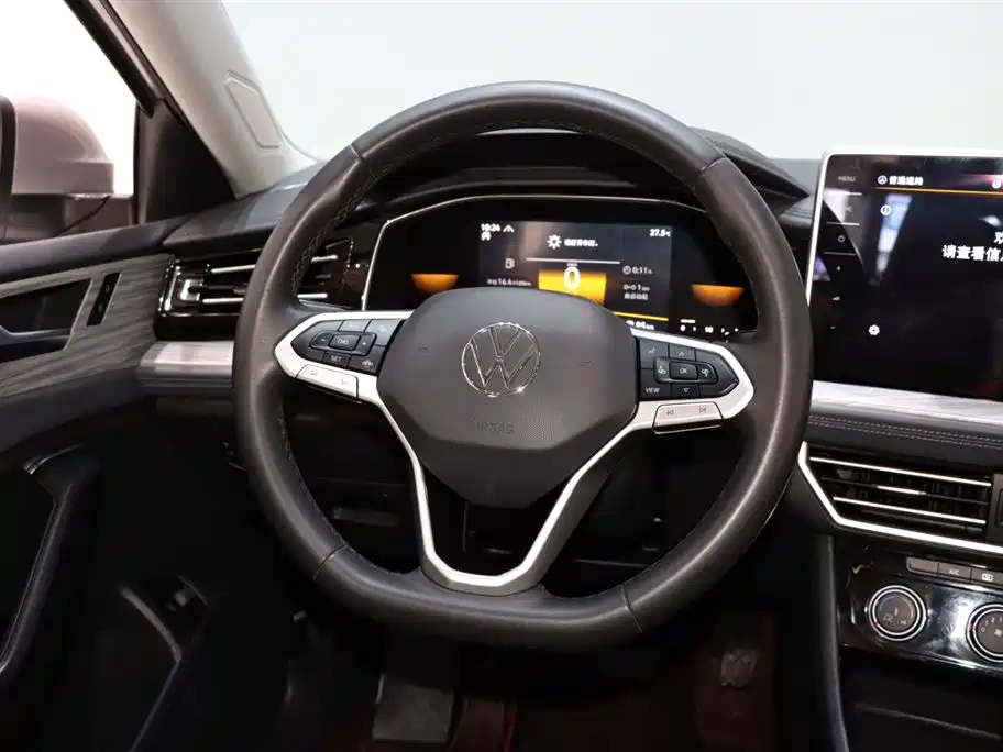 Volkswagen Sagitar 2023 300TSI DSG Surpassing Edition фото 12