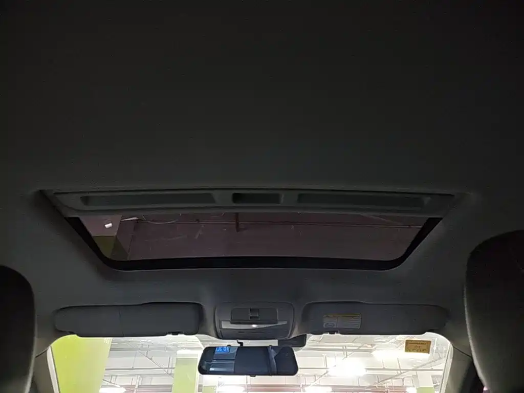 Roewe i6 2018 2018 20T Automatic Flagship Edition