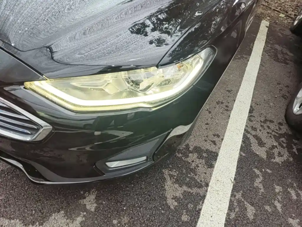 Фото 24 - Ford Mondeo