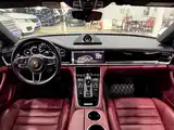 Photo 5 - Porsche Panamera New Energy