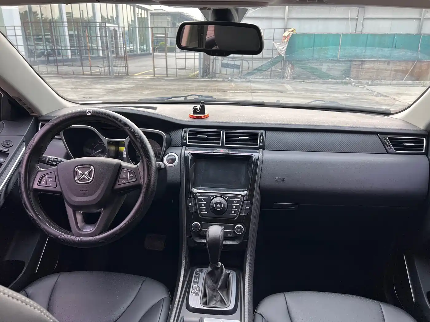 Jiangling Yusheng S330 2016 2016 1.5L GTDi Automatic 2WD Premium Edition