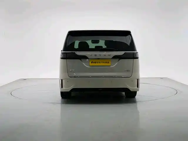 Voyah Auto Voyah Dreamer 2022 Low-carbon Dream+Smart Package фото 3