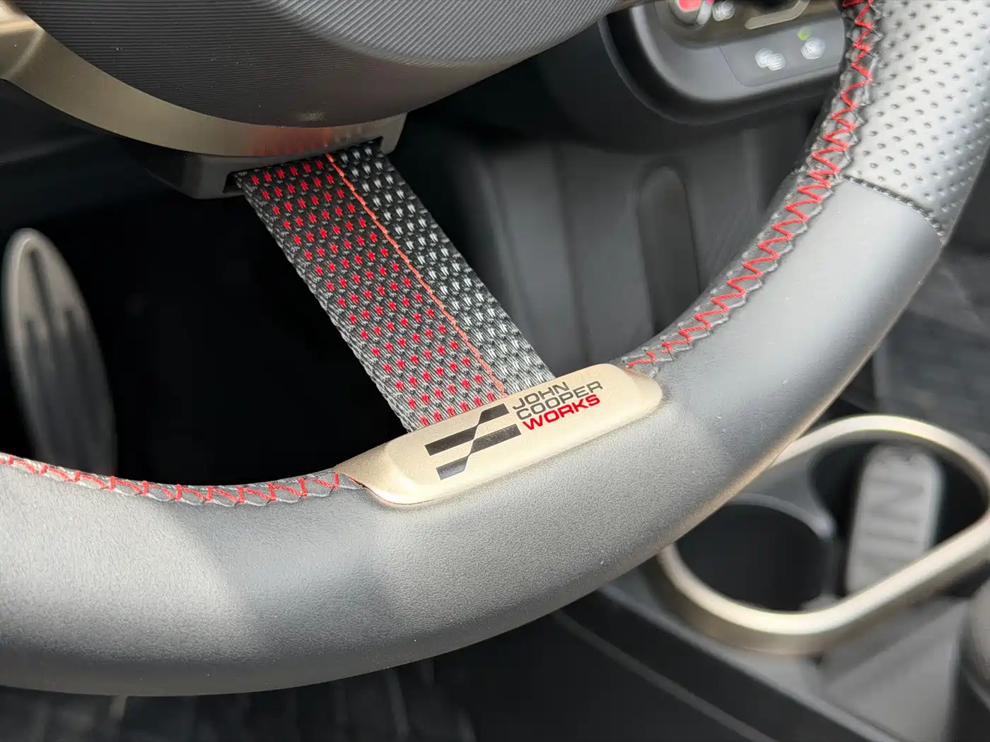 MINI JCW 2025 JOHN COOPER WORKS CABRIO фото 14