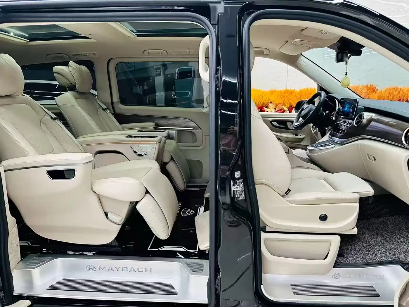 MERCEDES-BENZ V CLASS