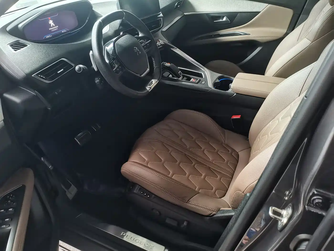 Peugeot 5008 2021 400THP 7-Seater Flagship GT Edition фото 4