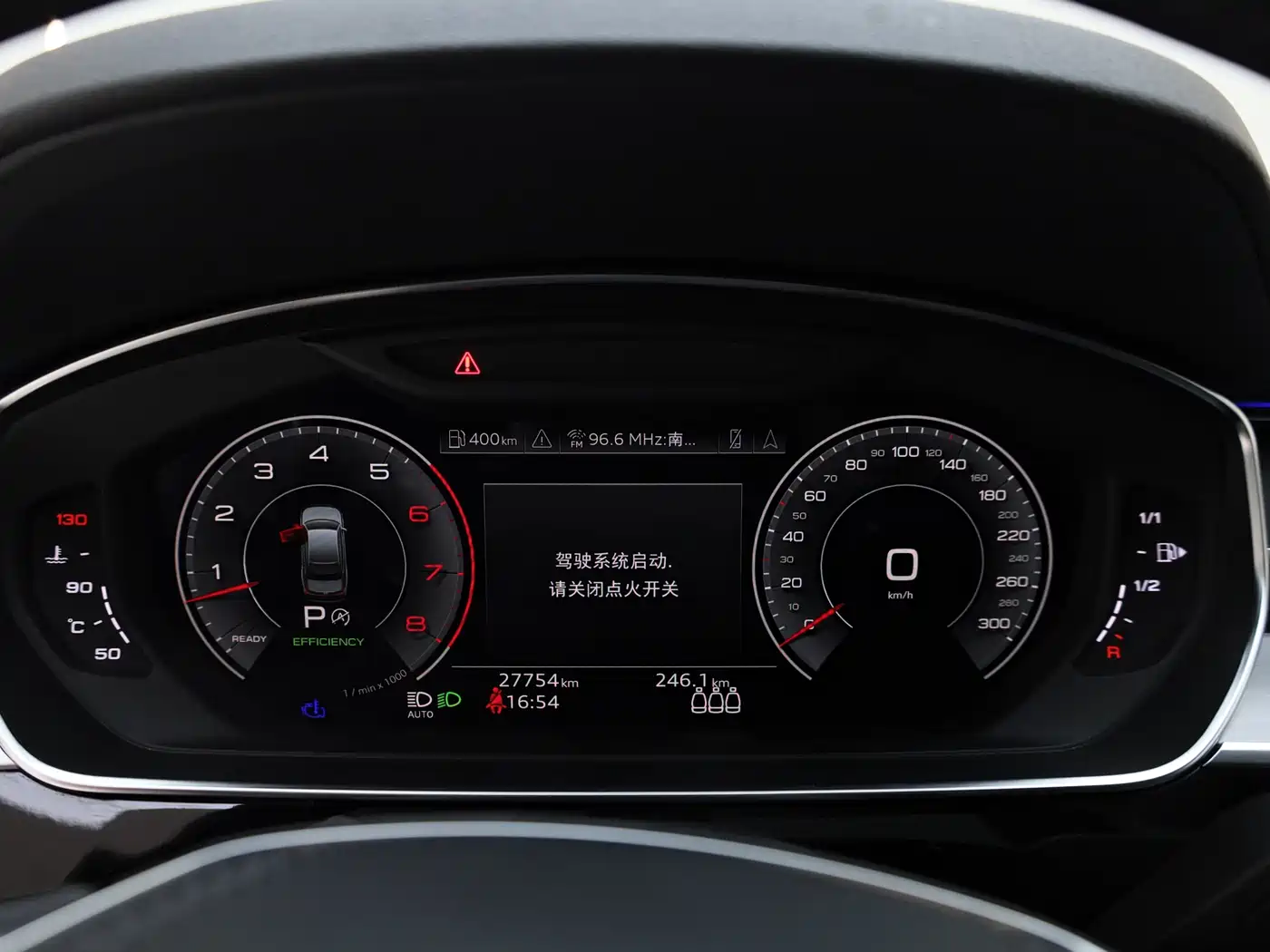 Audi A8 2023 A8L 50 TFSI quattro Exclusive фото 27