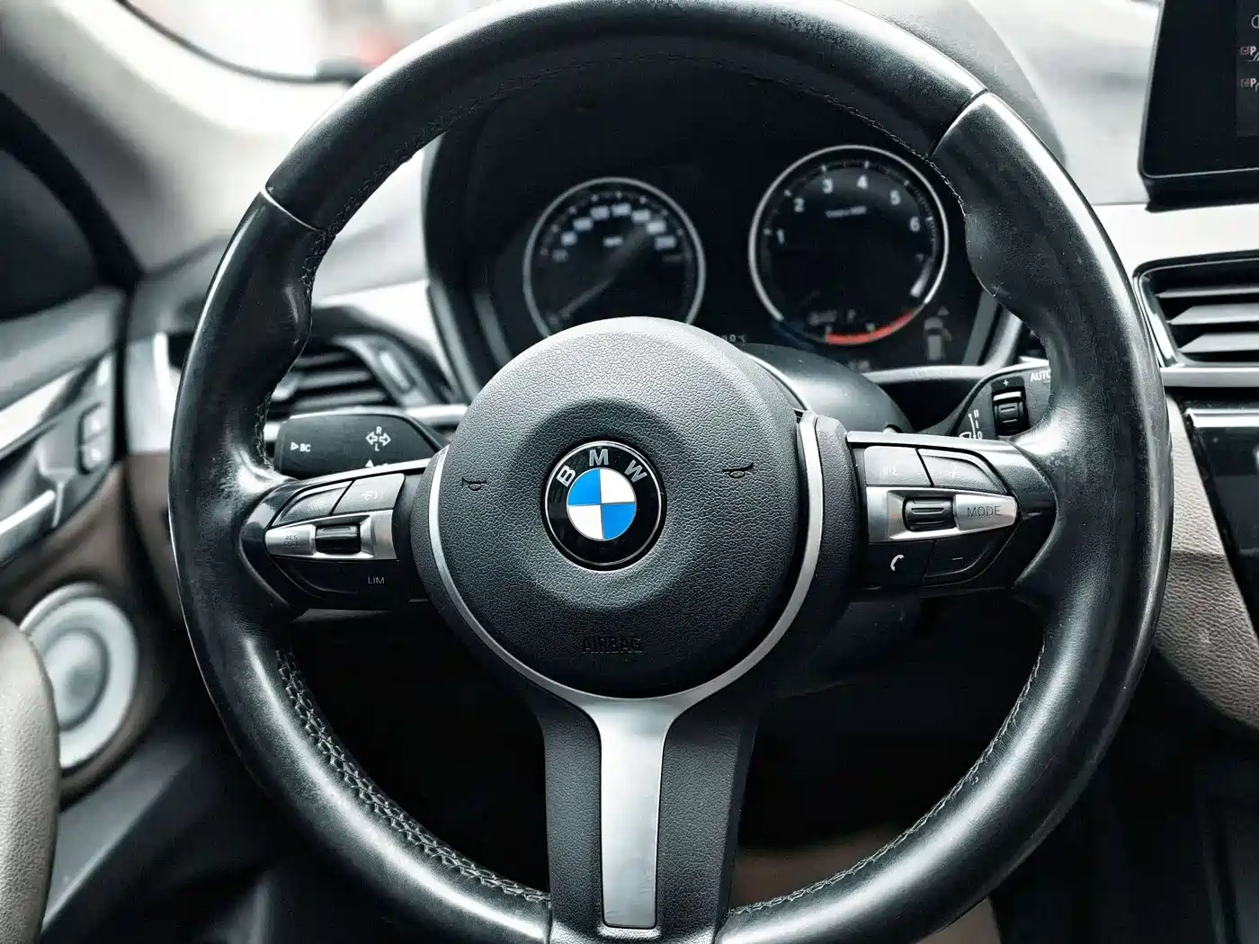 BMW X1 2021 sDrive25Li Leading фото 16