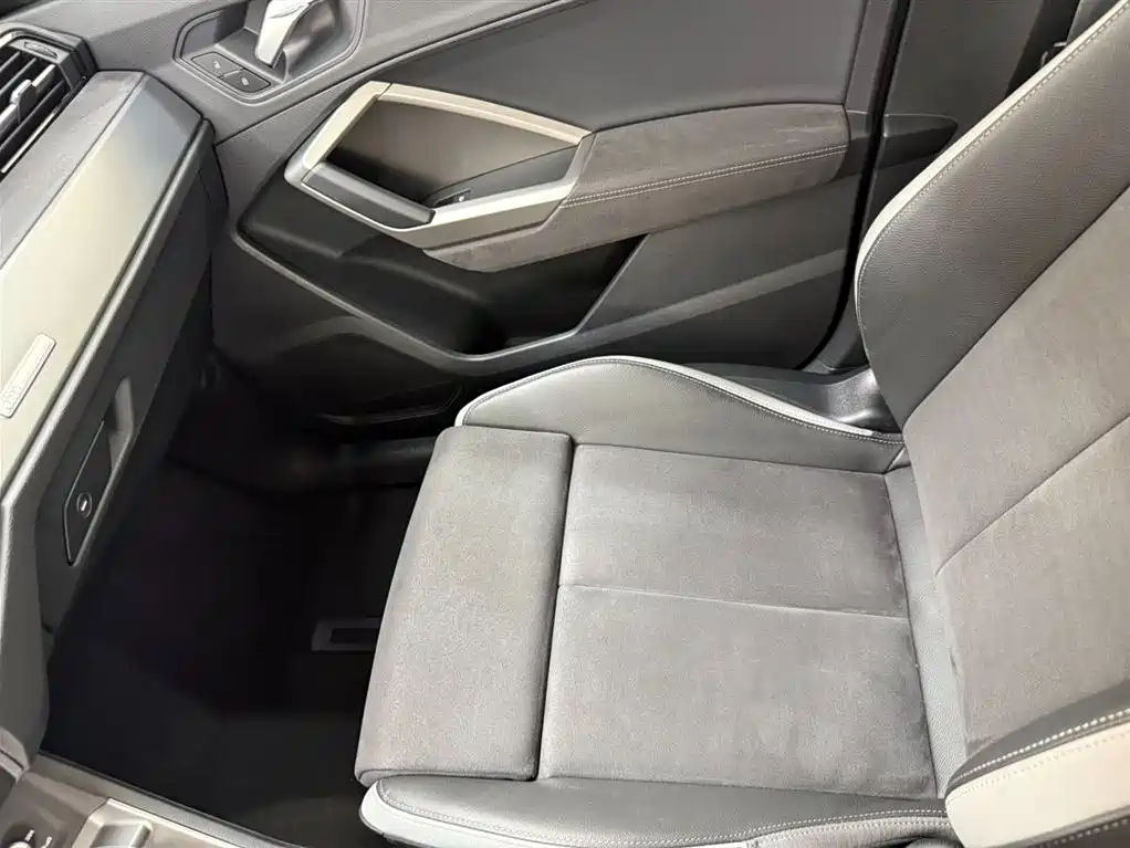 Audi Q3 2023 35 TFSI Fashion Dynamic (1.4T) фото 13
