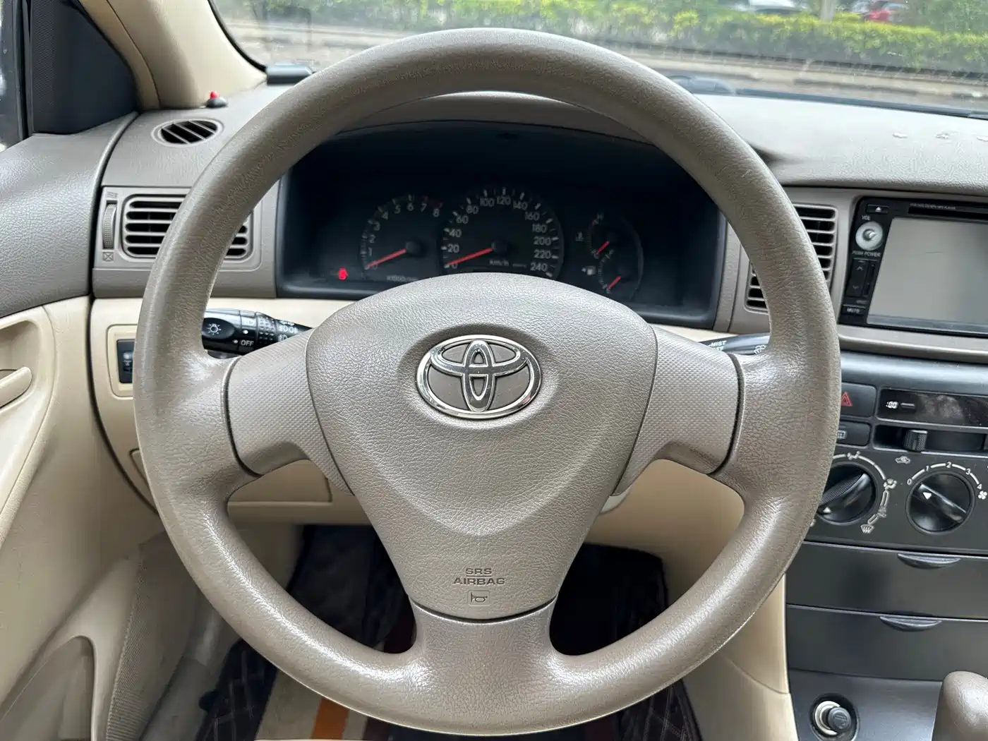 Toyota Corolla 2011 1.6L Automatic Classic Edition фото 36