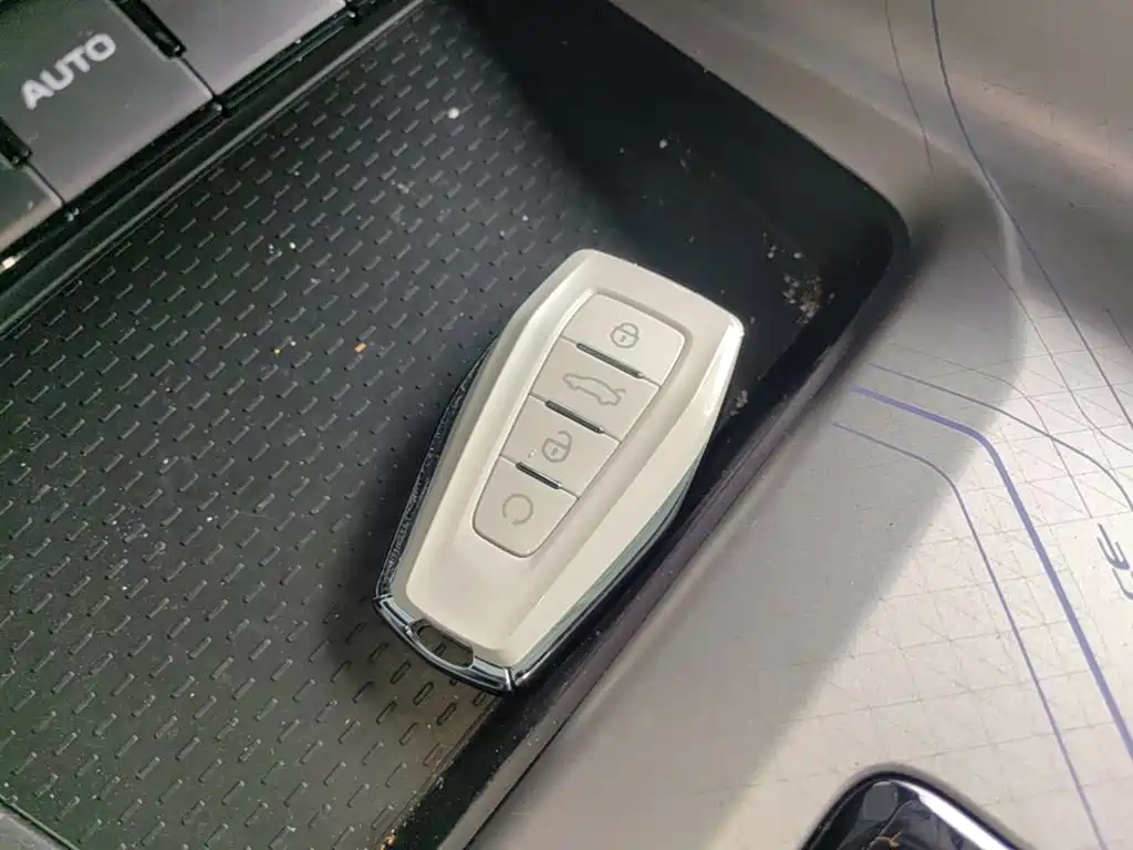 Фото 9 - Geely Preface