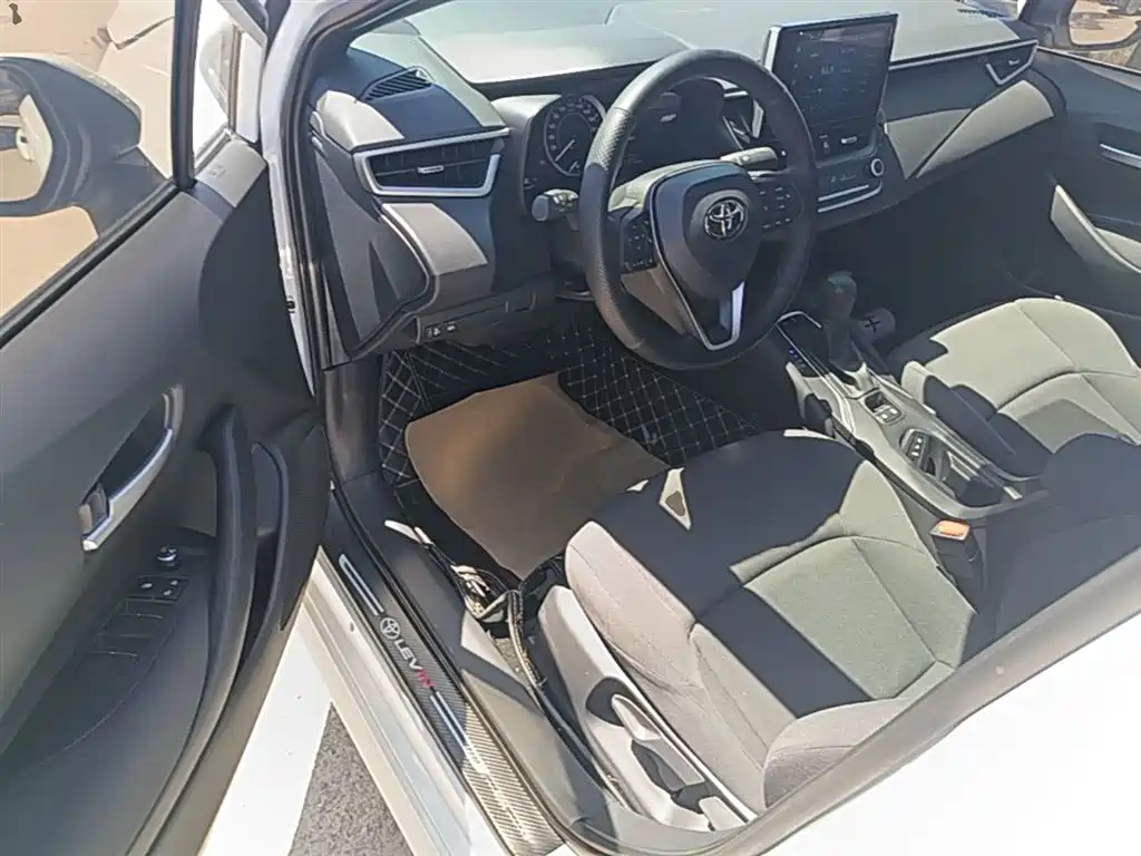 Toyota Levin 2022 185T CVT Luxury Edition фото 16