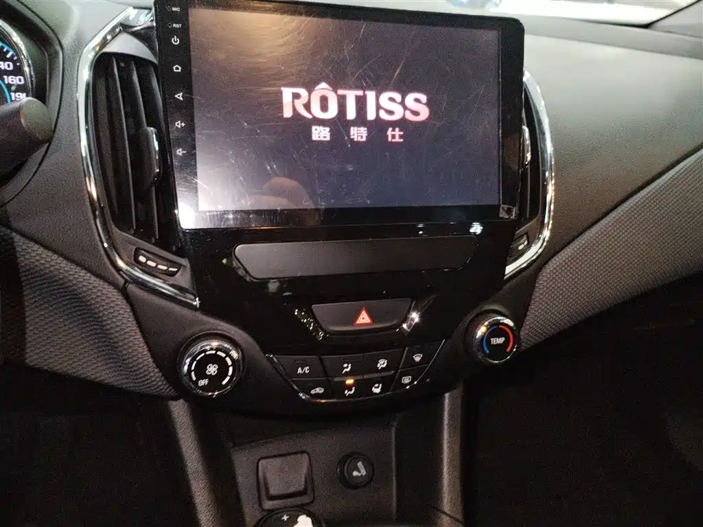 Chevrolet Cruze 2017 1.5L Automatic Pioneer Sunroof фото 13