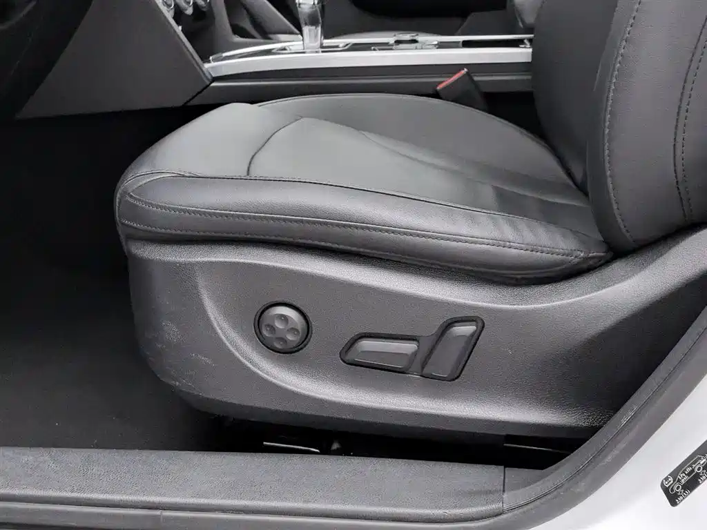 Haval H6 2018 Sport Edition 1.5T Automatic 2WD Elite China V фото 20