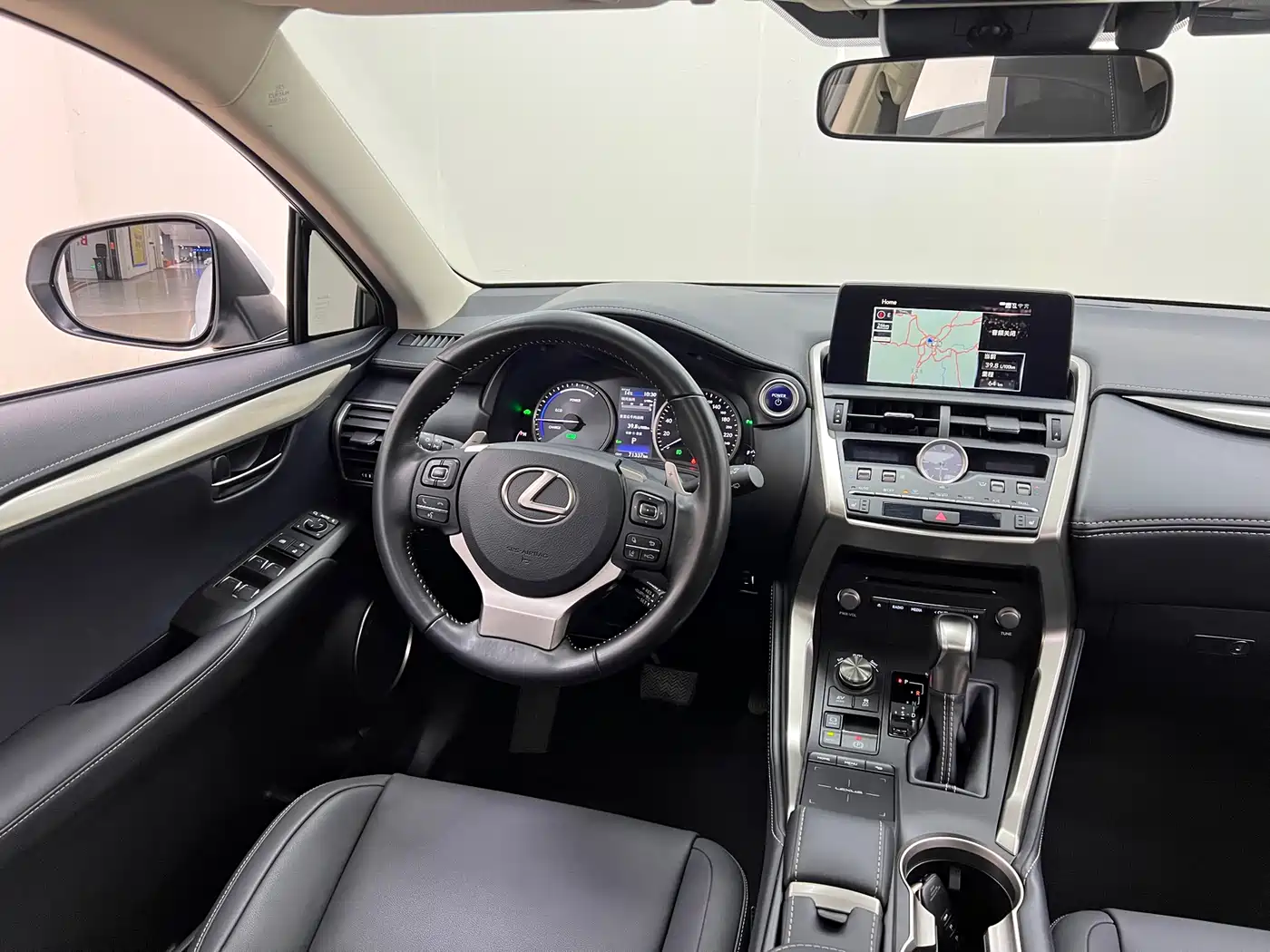 Lexus NX 2020 300h FWD F Sport China VI фото 23