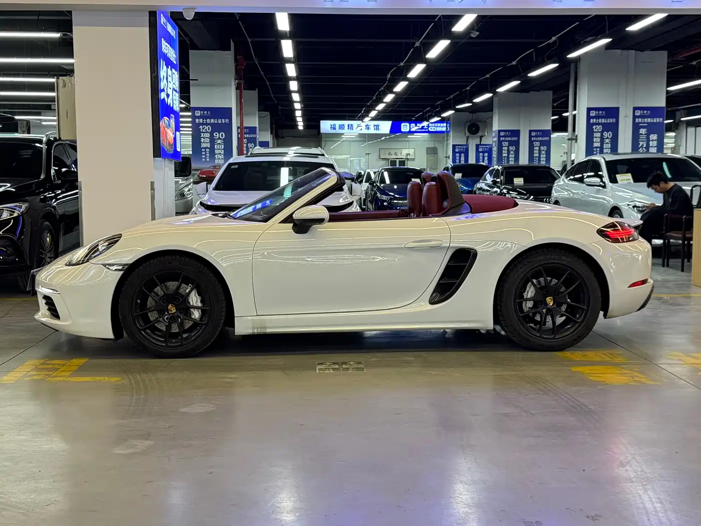 Porsche 718 2018 Boxster 2.0T фото 20
