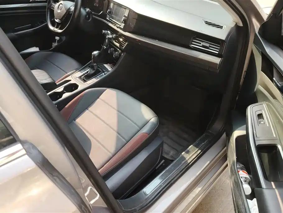 Volkswagen Bora 2019 Facelift 280TSI DSG Elite China V фото 8