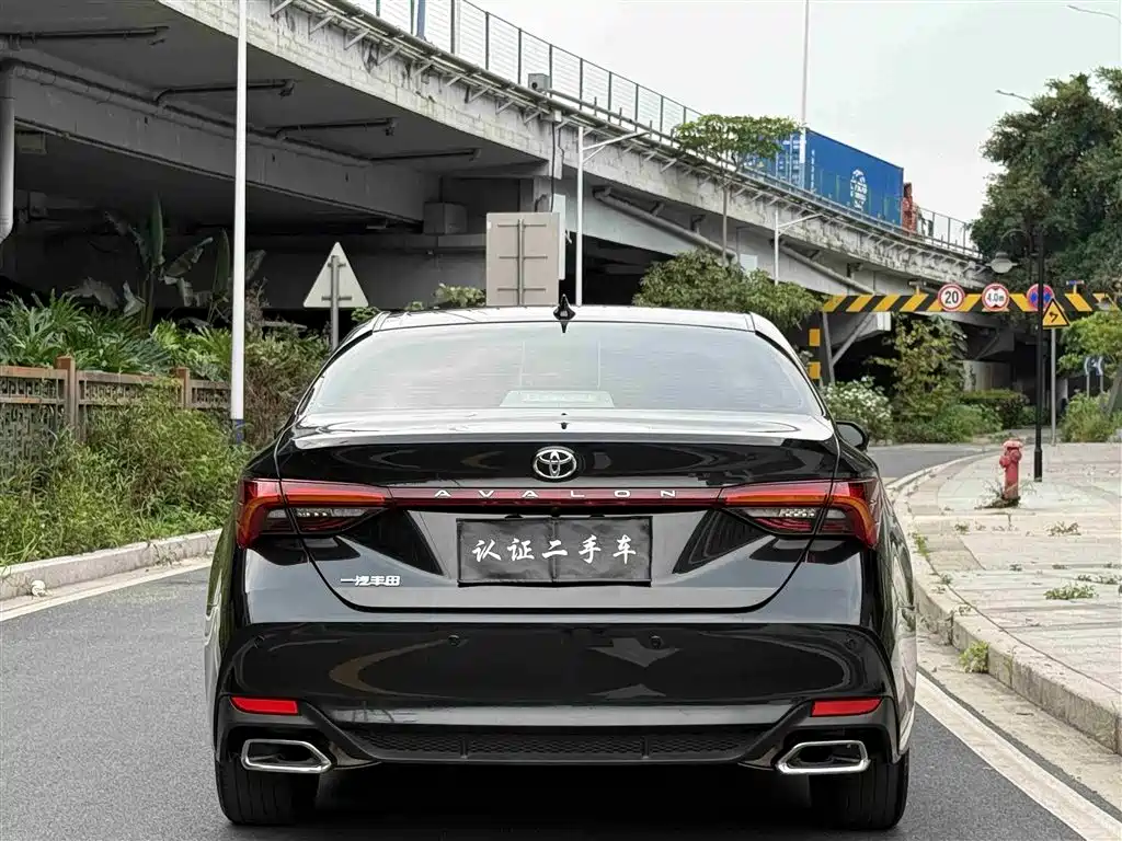 Toyota Avalon 2022 2.0L Luxury Edition фото 19