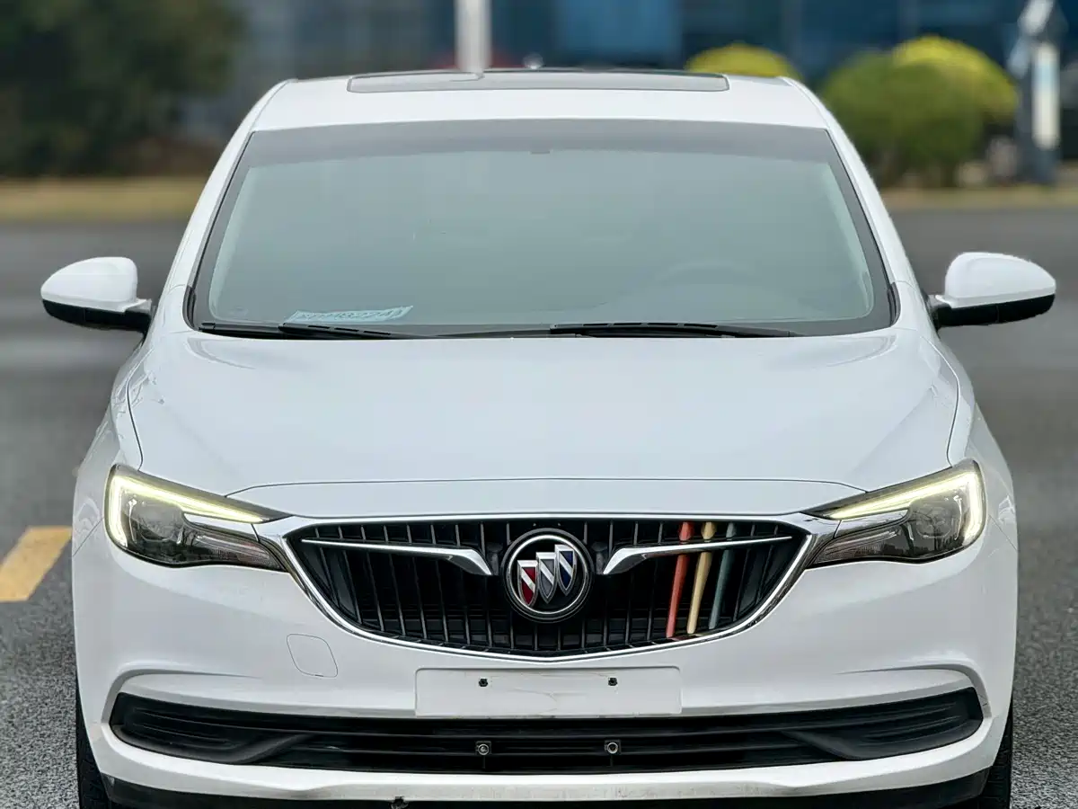 Buick Excelle 2021 1.3T Auto Mild Hybrid Elite фото 2