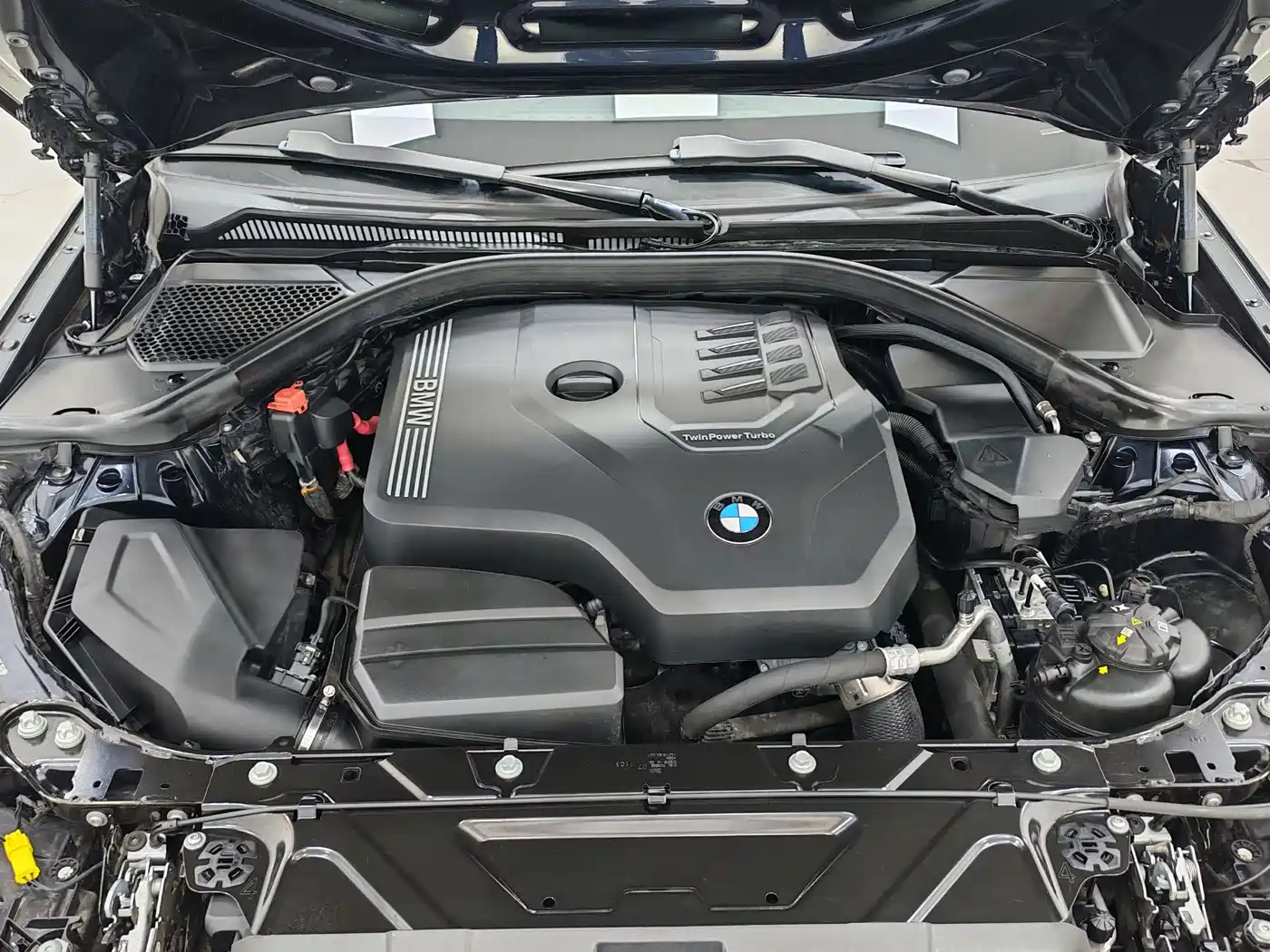BMW 3 Series 2023 320Li M Sport Package фото 18
