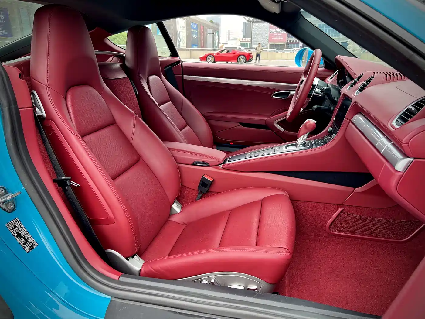 Porsche 718 2018 Cayman 2.0T фото 9