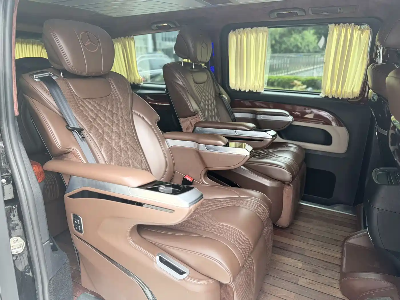 Mercedes-Benz Vito 2018 2.0T Business Edition China VI фото 16