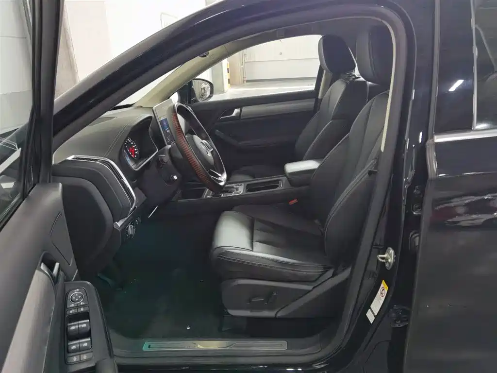 BYD Tang 2018 2.0T Automatic Smart Connection Noble Edition 7-Seater China V фото 10