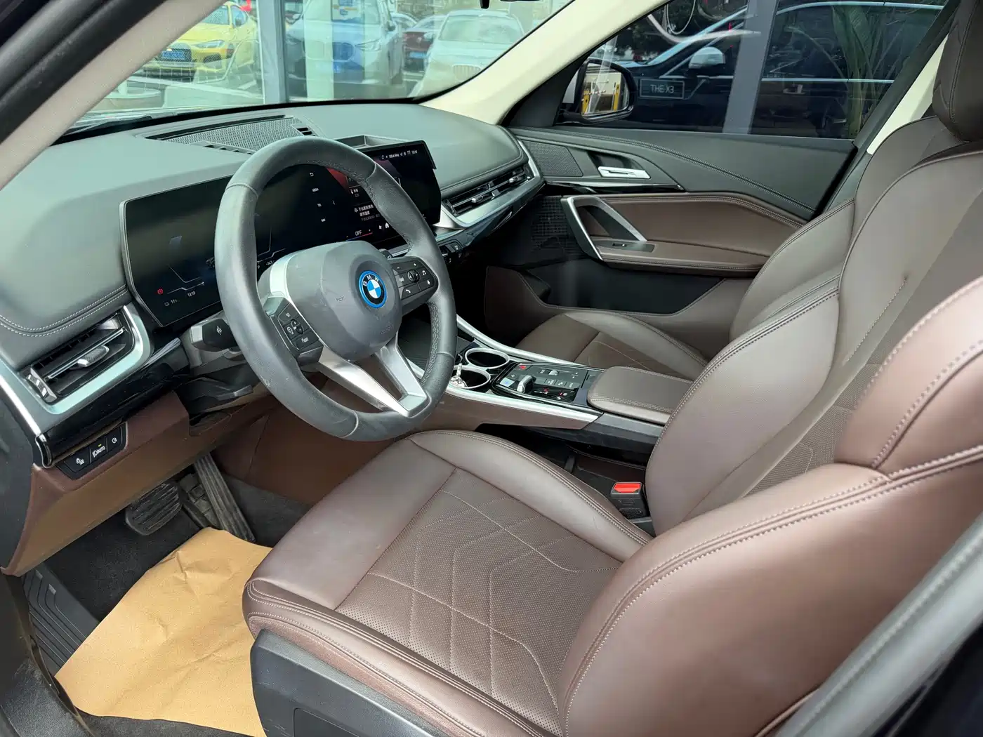 BMW iX1 2024 2023 eDrive25L X Design Package