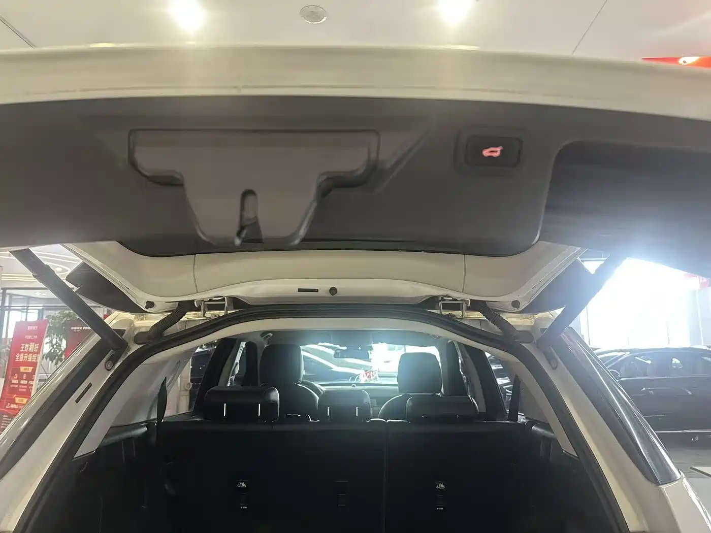 Land Rover Discovery Sport 2018 240PS PURE Edition фото 15