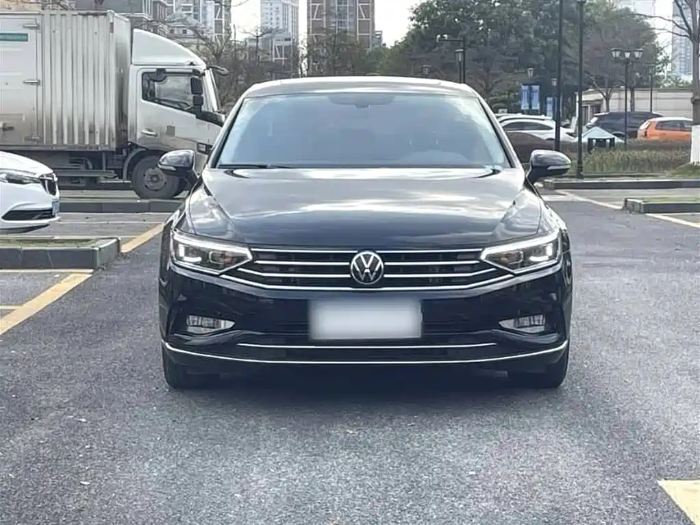 Volkswagen Magotan 2020 330TSI DSG Luxury фото 6