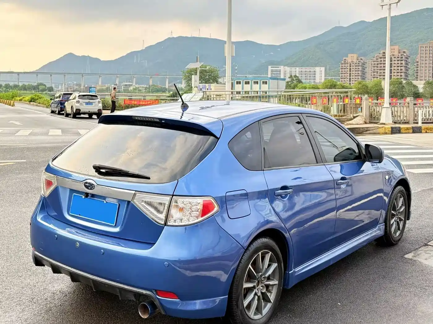 Subaru Impreza 2008 2.0R Hatchback Sport фото 4