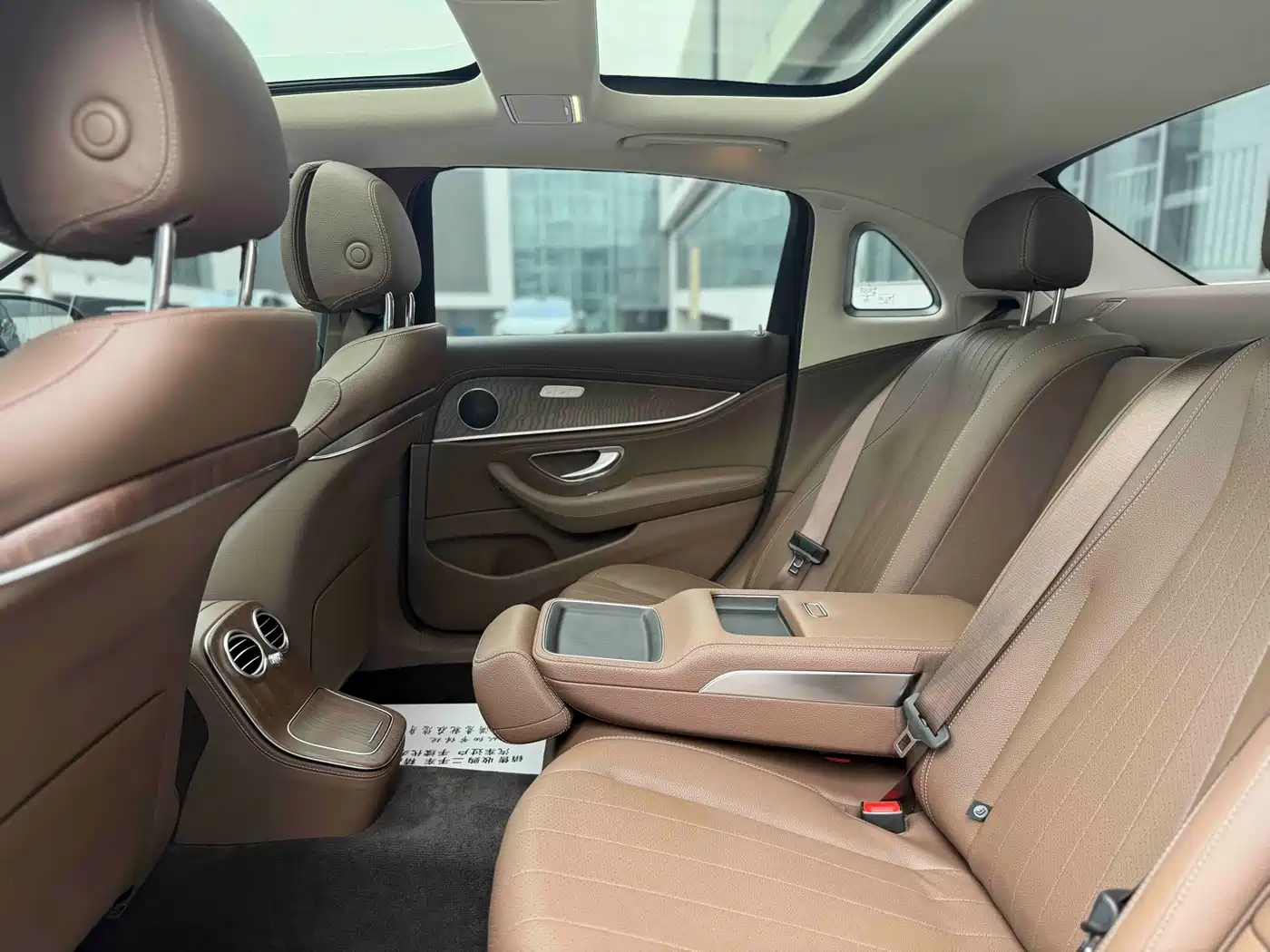 Mercedes-Benz E-Class 2023 E 300 L Fashion фото 5