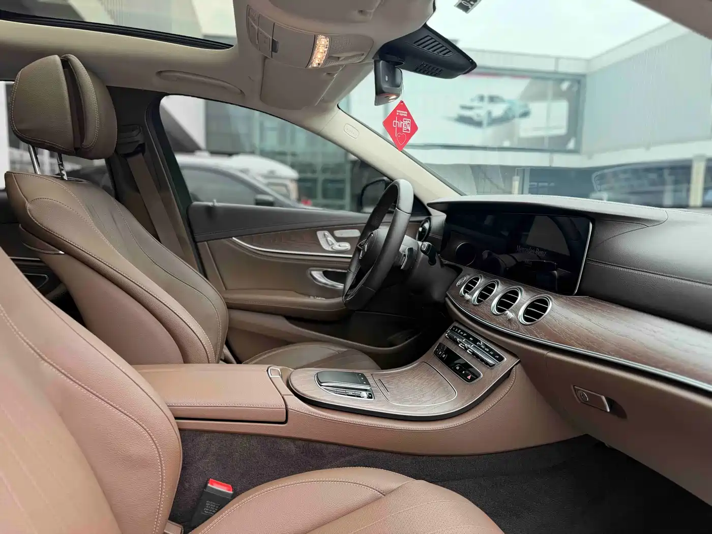Mercedes-Benz E-Class 2023 E 300 L Fashion фото 6