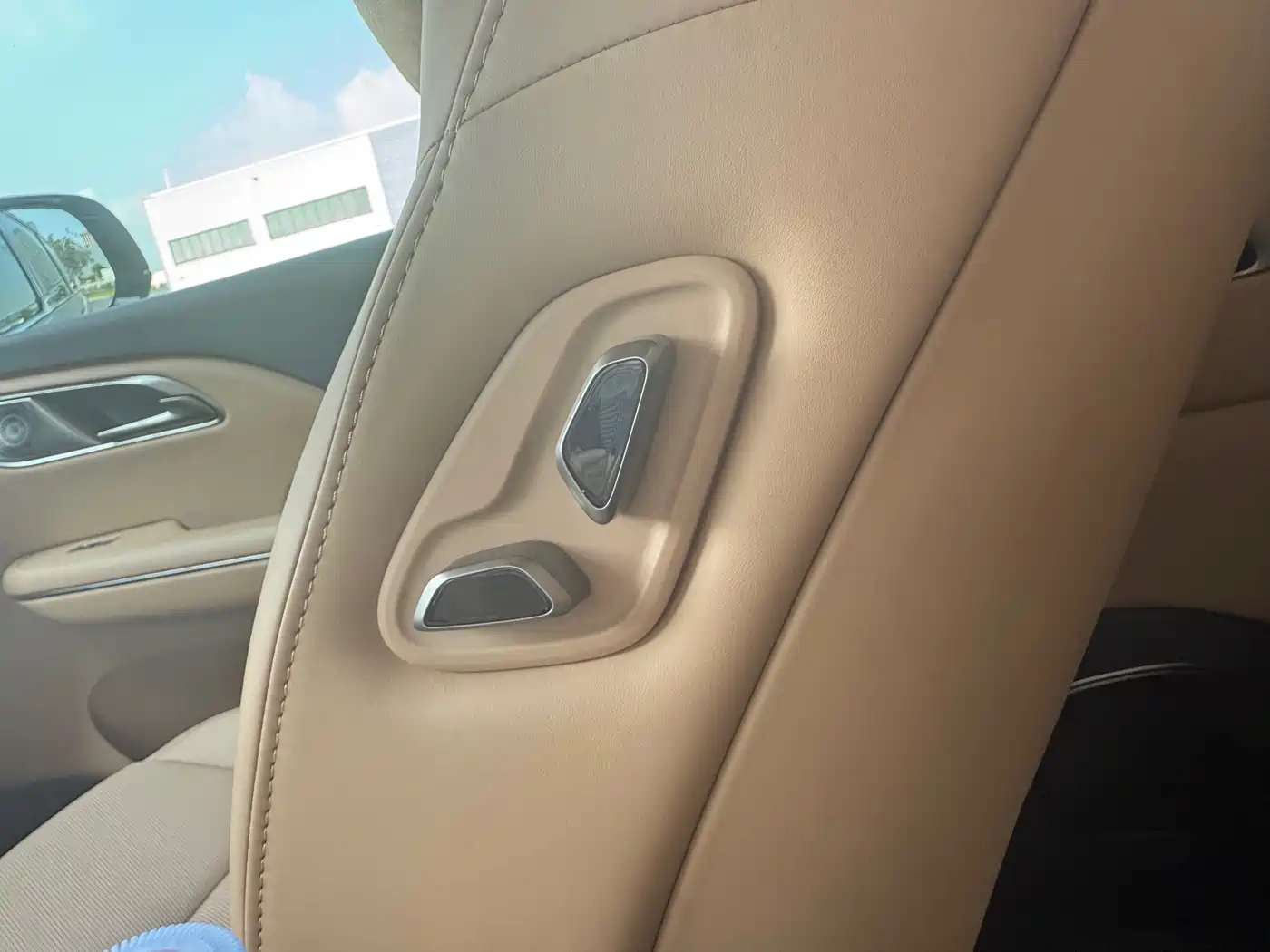 Hongqi HQ9 PHEV 2026