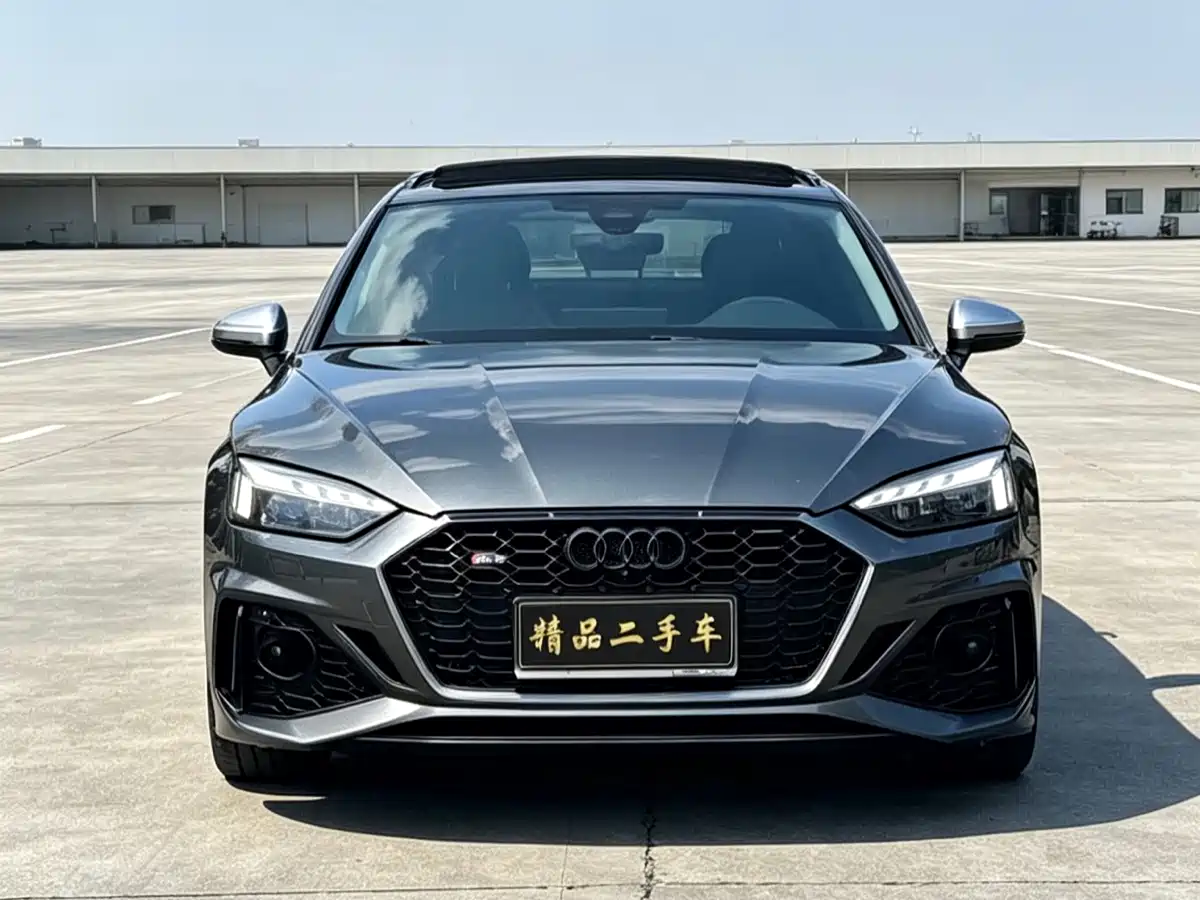 Photo 2 - Audi A5 (Import)
