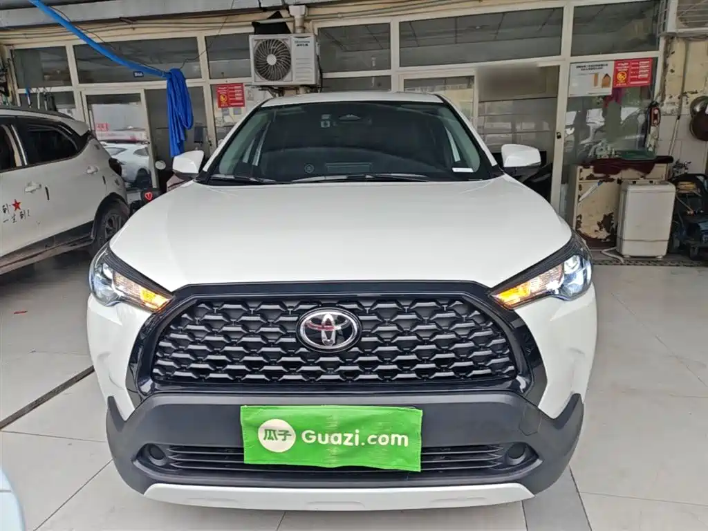 Toyota Corolla Cross 2023 2.0L Pioneer Edition фото 3