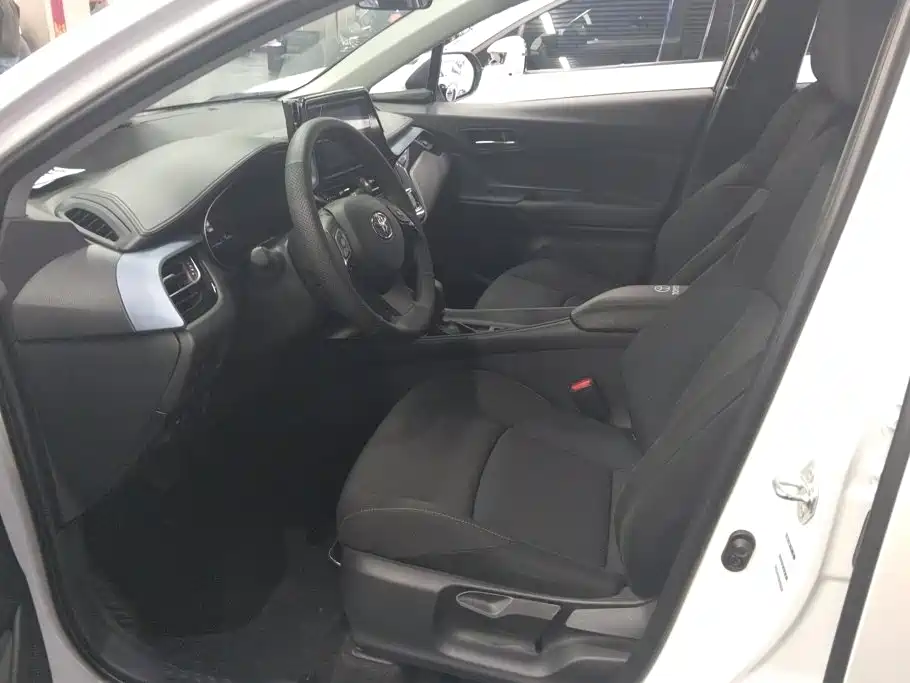 Toyota IZOA 2023 2022 Hybrid 2.0L Yixing Edition
