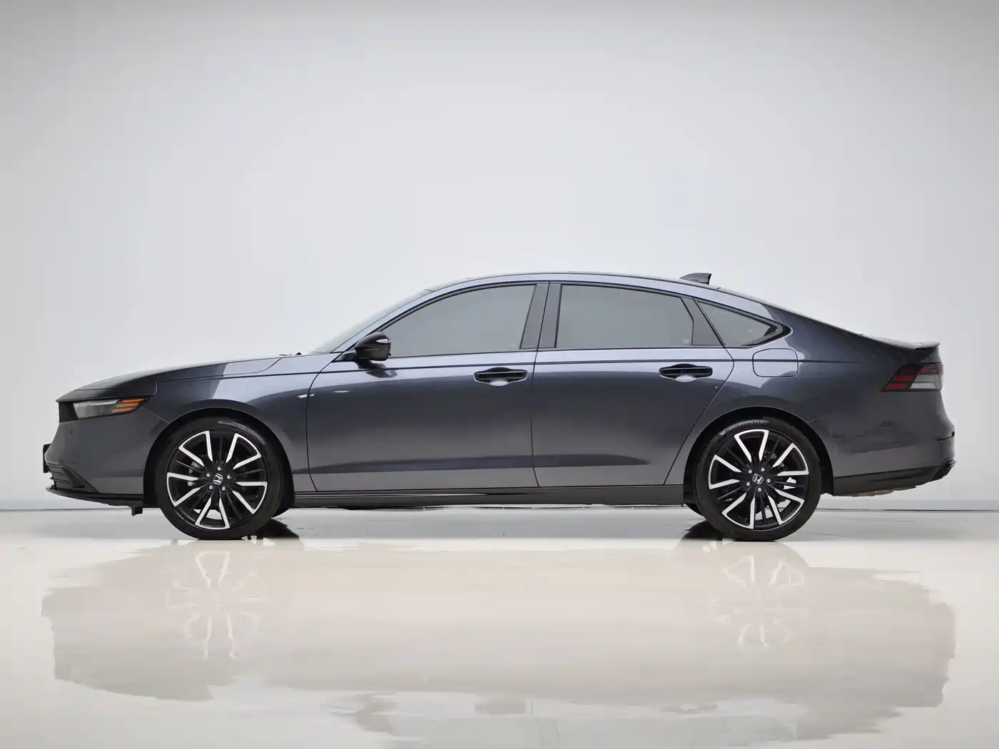 Фото 7 - Honda Accord