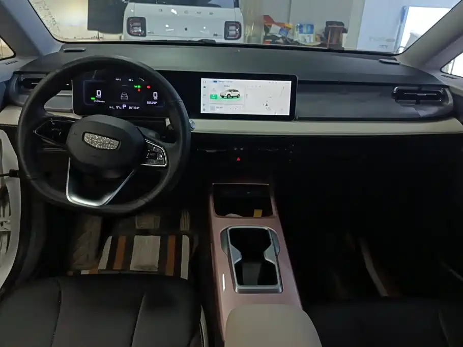 Geely Geometry E Firefly 2024 2024 Model 301km Starlight