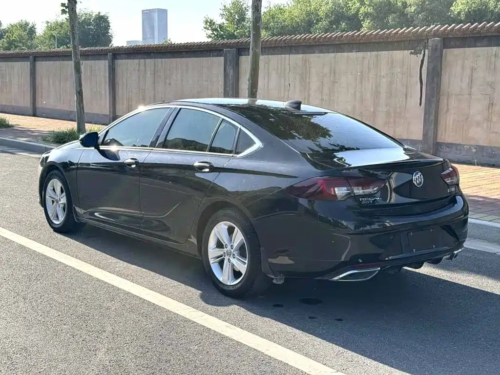 Фото 7 - Buick Regal