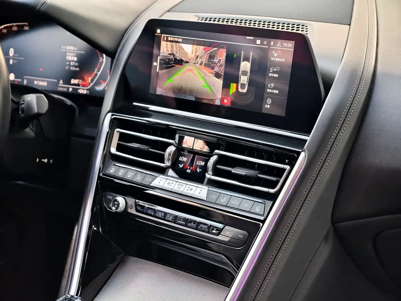 BMW 8 Series 2019 840i Coupe M Sport Package фото 9