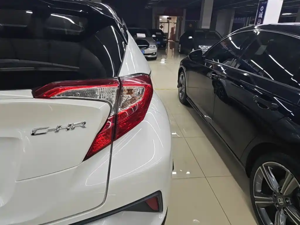 Toyota C-HR 2019 2018 2.0L Leading Edition China VI