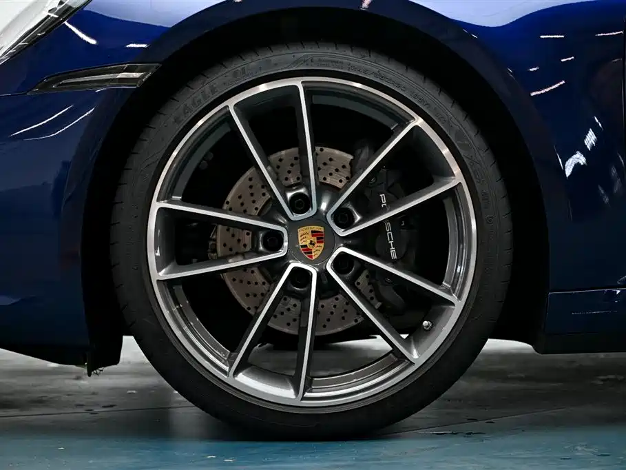 Porsche 911 2023 Carrera 3.0T фото 11